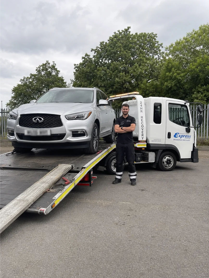 Infiniti QX60 Flatbed Towing Specialists Maidenhead Berkshire