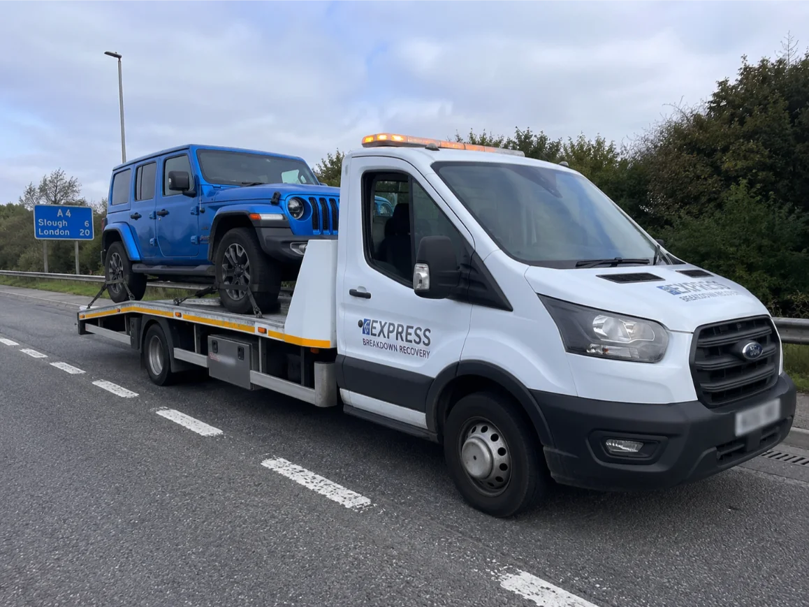 Jeep Wrangler Flatbed Towing in Slough Berkshire UK