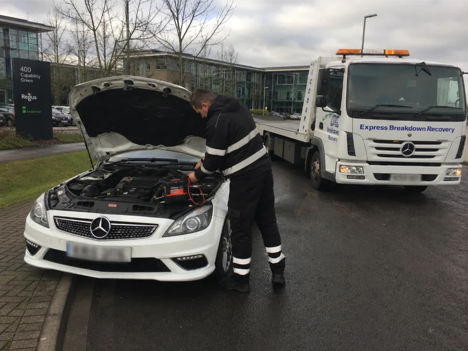 Mercedes Benz Battery Jump Start Assistance