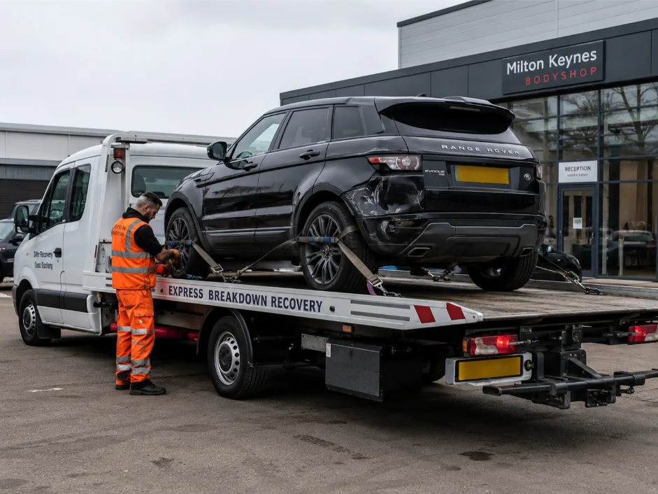 Range Rover Evoque Accident Recovery and repair centre Milton Keynes