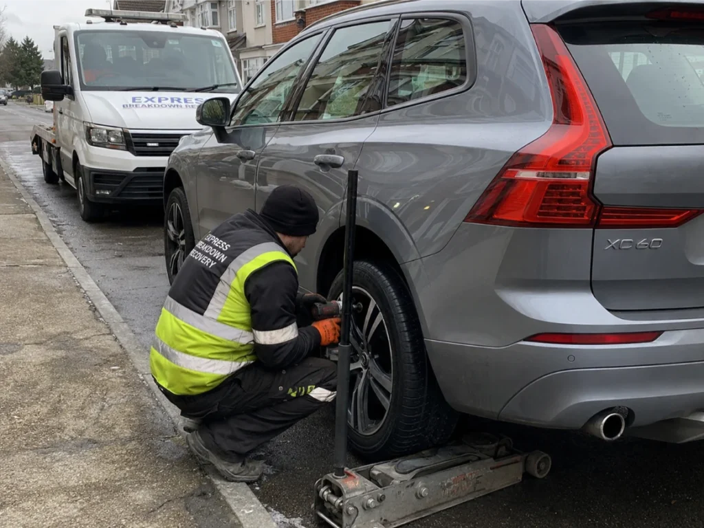 Volvo XC60 Flat Tyre Change Slough Berkshire
