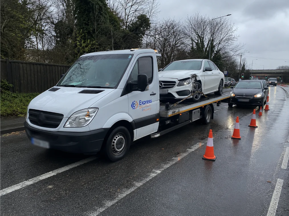 Accident Recovery Mercedes C-class Slough