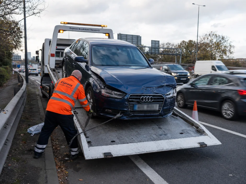 Audi A4 Accident Recovery A406 North Circular