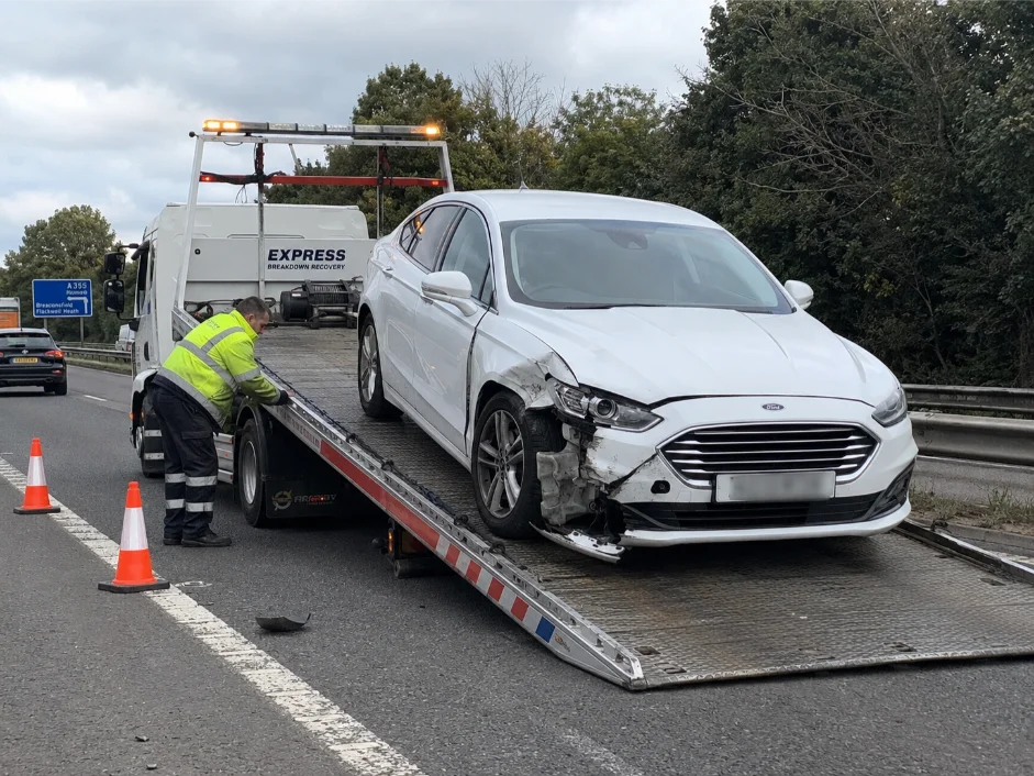 Ford Mondeo Accident Recovery A355 Road