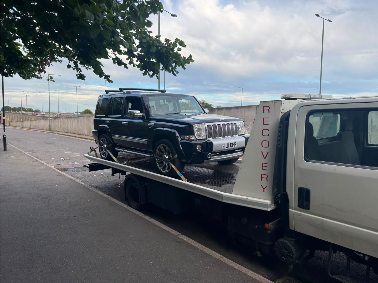 Jeep Commander 4x4 Car Transport London