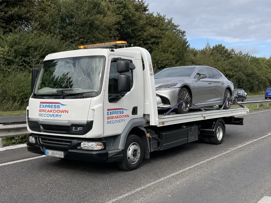 Lexus LS Luxury Car Recovery A355 Road