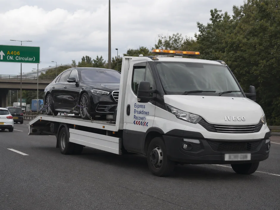 Mercedes S-Class Luxury Car Recovery A406 North Circular Road