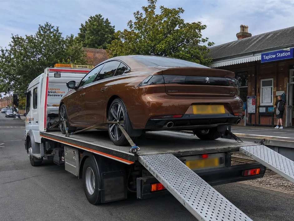 Peugeot 508 Vehicle Transport Taplow