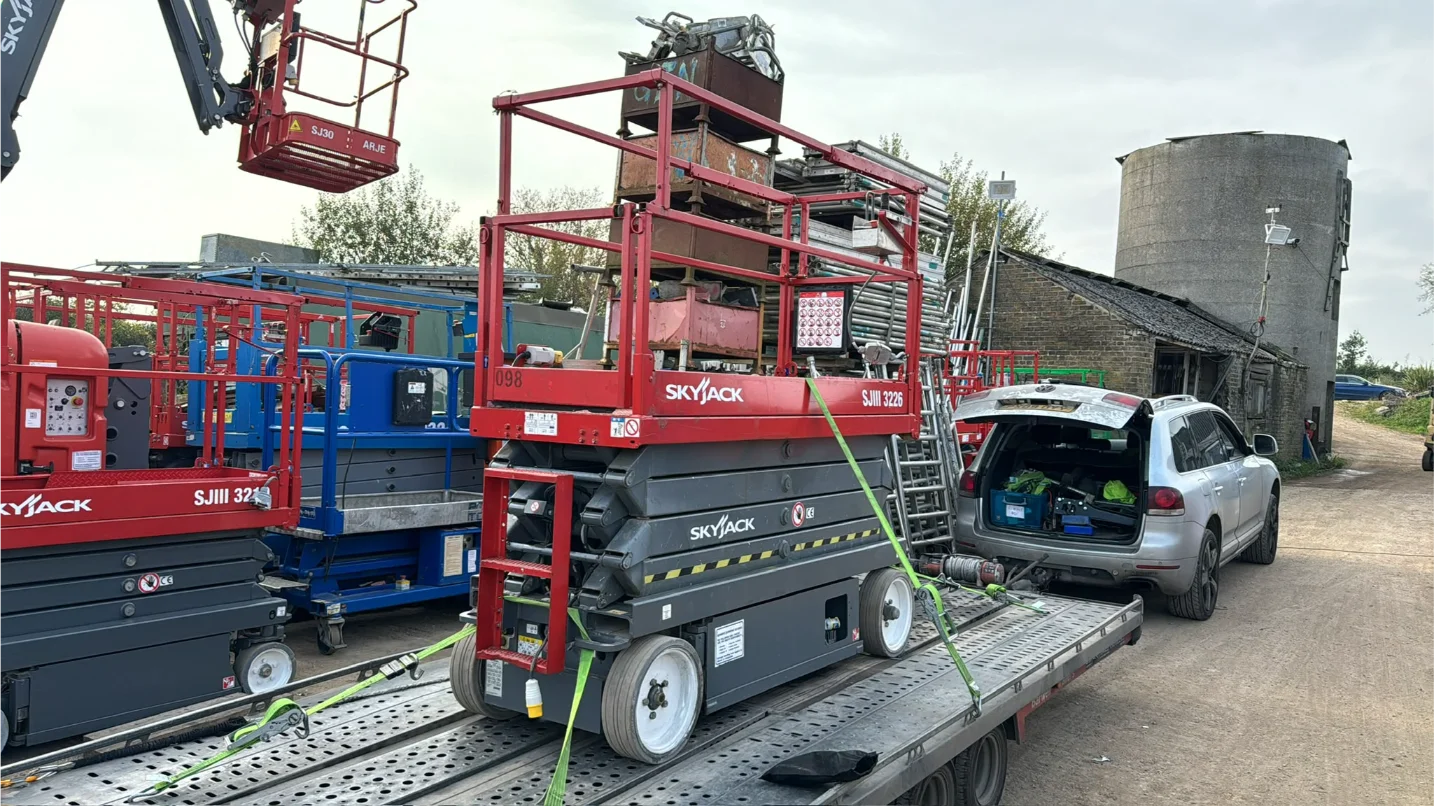 Scissor Lift Equipment Flatbed transport