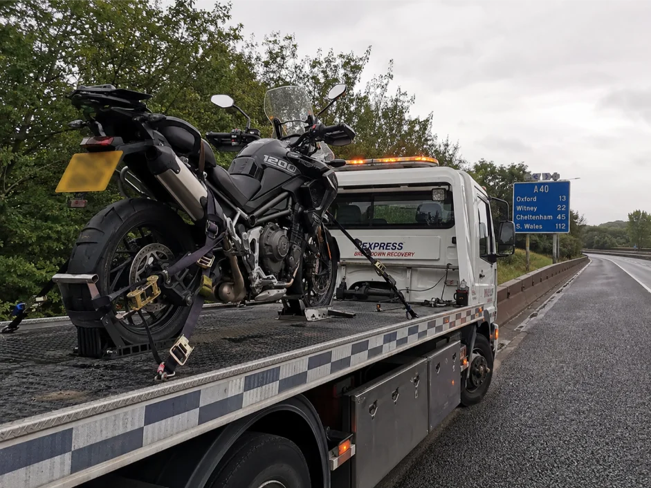 triumph tiger 1200 motorbike recovery a40 motorway