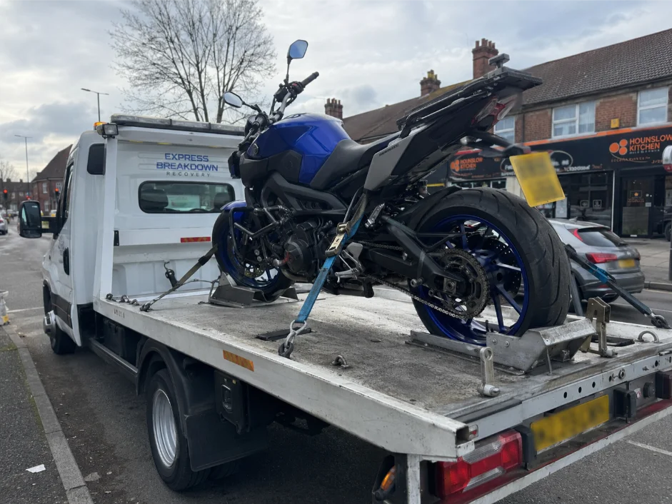 yamaha mt 09 motorbike recovery hounslow