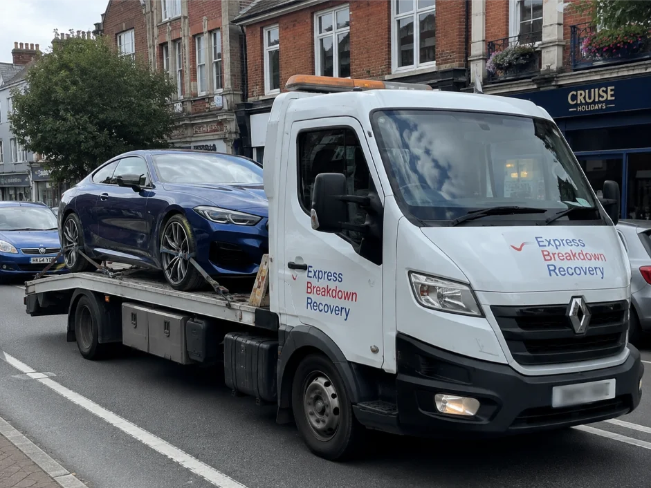 BMW 8 Series Luxury Car Recovery Newbury