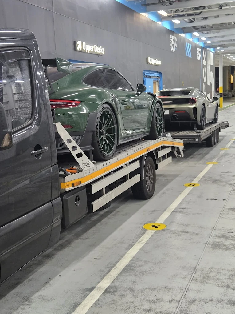 aston-martin-sports-car-transport-uxbridge