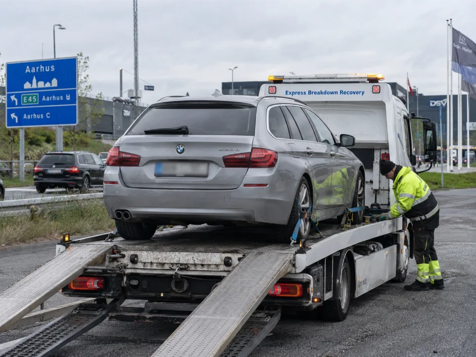 BMW-5-series vehicle transport -Aarhus Denmark to UK