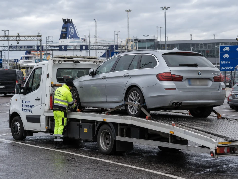 bmw 5 series vehicle transport finland to uk turku
