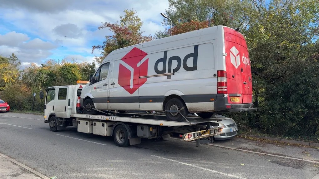 dpd-delivery-van-commercial-recovery-langley