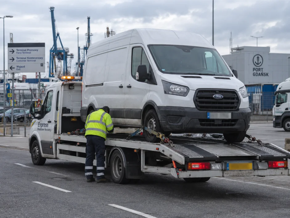 ford transit commercial vehicle recovery poland to uk gdansk