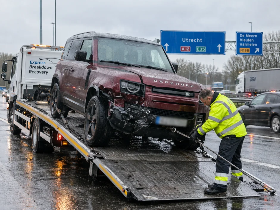 Land Rover Defender accident recovery from Utrecht, Netherlands, to the UK