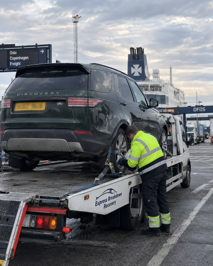 land rover discovery professional car recovery norway uk
