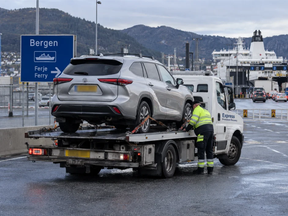toyota highlander vehicle transport norway to uk bergen