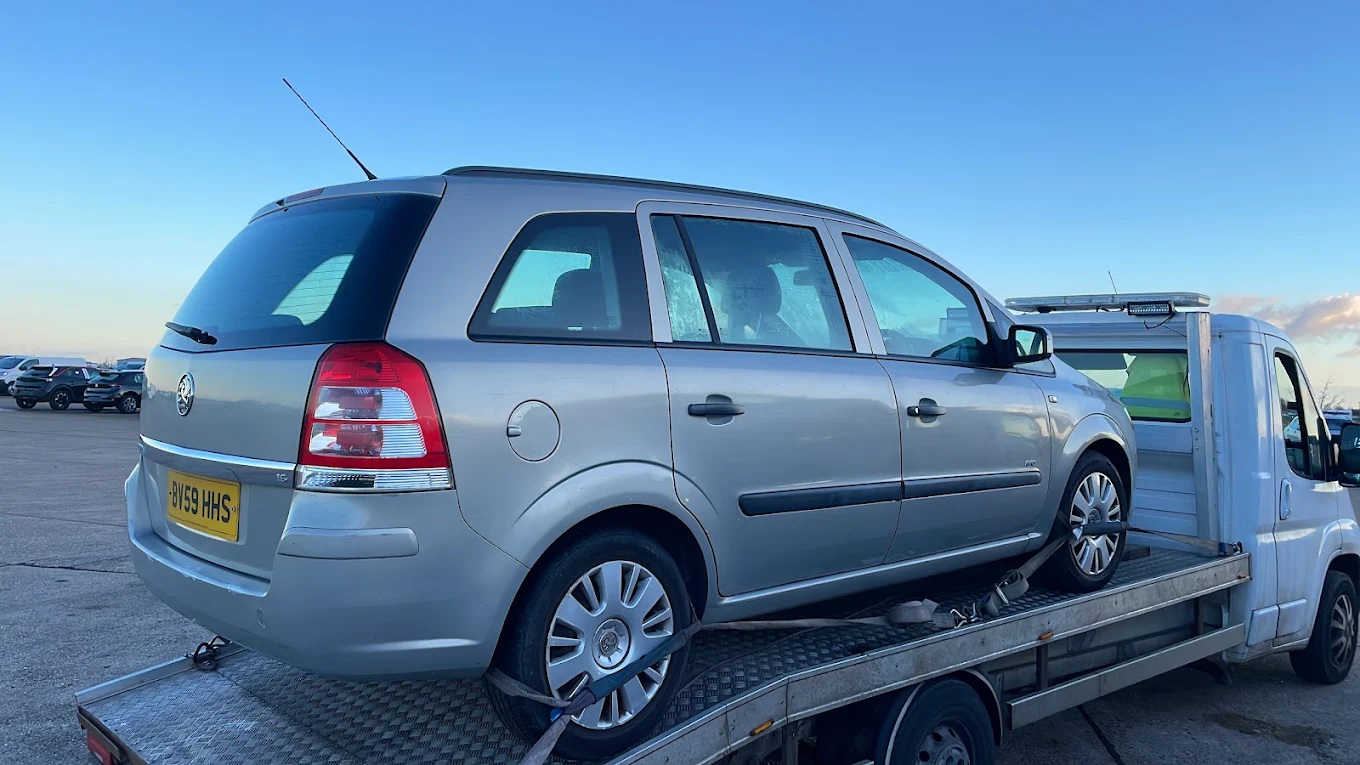 vauxhall-zafira-car-recovery-bracknell