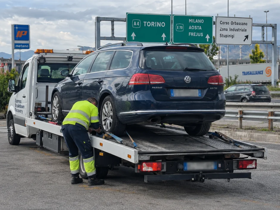 Volkswagen Passat vehicle transport from Turin, Italy to UK