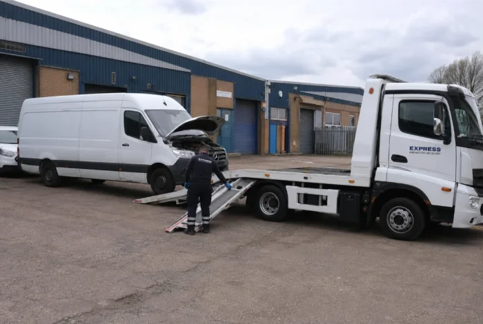 Commercial Van Recovery Mercedes Sprinter Industrial Estate