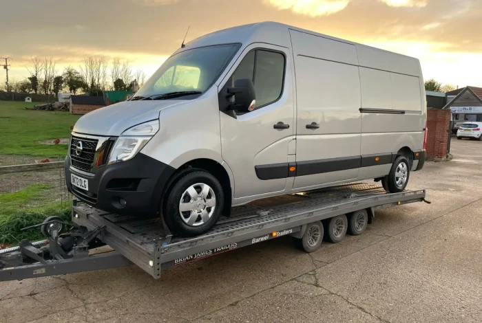 express breakdown recovery towing van